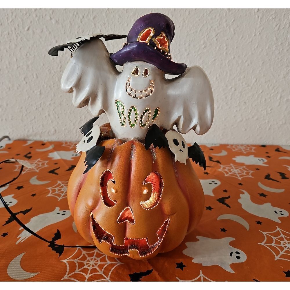 Pumpkin and Ghost Halloween Fiber Optic Light-Up Decoration